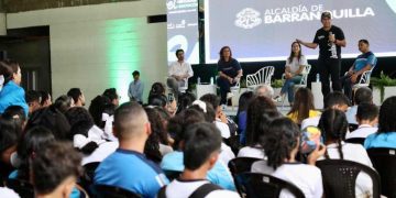 “Si el mundo de la tecnología necesita desarrolladores de software, cuenten con más de 3.000 que formaremos en Barranquilla”: Char