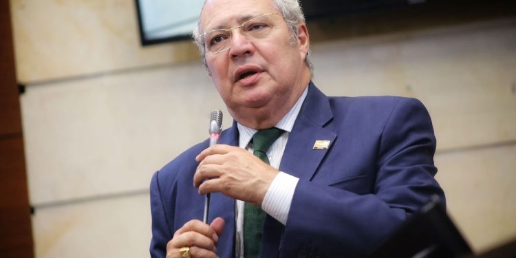 Iván Name sostiene “No recibí dineros ilícitos” ante escándalo por sobornos de la UNGRD