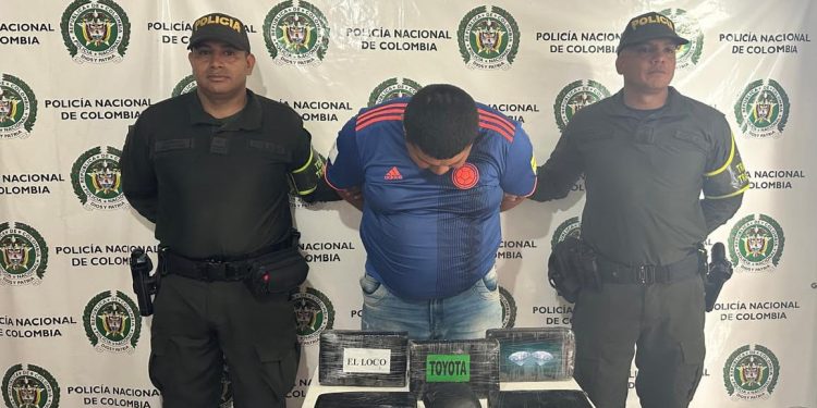 ¡Cayó con narcocarbón! Capturan a sujeto que transportaba clorhidrato de cocaína mezclado con carbón vegetal