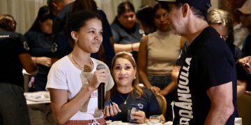 Jóvenes barranquilleros, con más oportunidades para estudios superiores: Char entregó subsidios de transporte