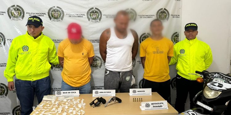 Capturados en Arcataca con armamento y estupefacientes