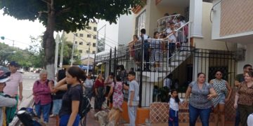 Evacúan el colegio Distrital Boston por conato de incendio