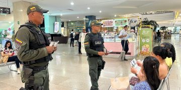 Gaula realizó jornada de prevención contra la extorsión, en el marco del Día de las Madres