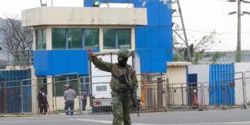 Ecuador entregó expedientes de 131 presos colombianos para repatriarlos