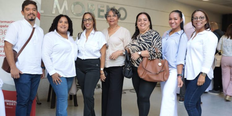 Gobernación del Atlántico prepara 330 maestros para el mundo