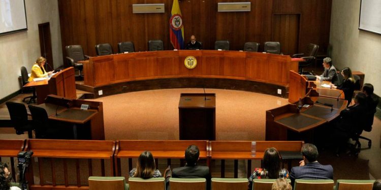 Corte Suprema cita a declarar a altos funcionarios por presunto cohecho y enriquecimiento ilícito