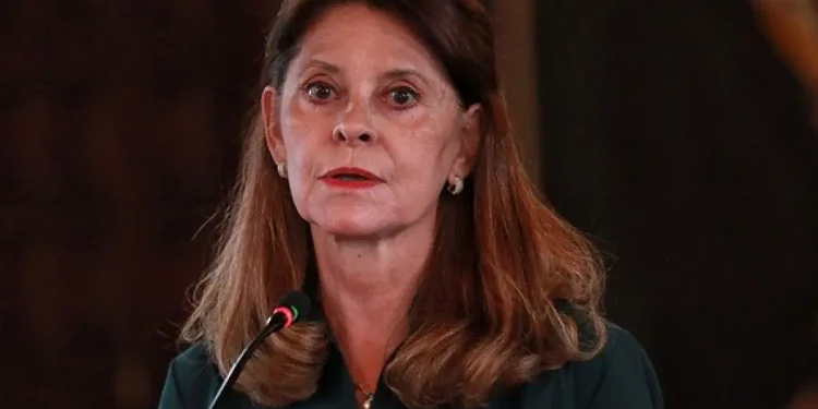 Exministra Marta Lucía Ramírez pide a Petro proteger la población civil