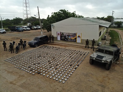 Se fortalece la ofensiva militar contra el narcotráfico, el Ejército Nacional incauta más de 600 kilogramos de clorhidrato de cocaína en La Guajira
