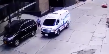 Delincuentes intentaron secuestrar un empresario mientras se movían en una ambulancia