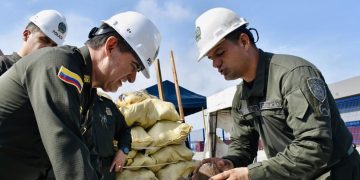 Decomisan carga de 176 kilos de cocaína diluida en cocos que iba de Cartagena a España