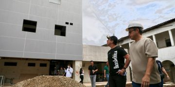 Alcalde Char confirma reactivación de obras en el Hospital Barranquilla