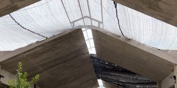 Distrito refuerzan cubierta del Gran Bazar previendo filtraciones durante las lluvias