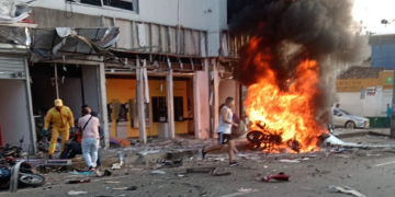 Sargento de la Policía, entre los heridos por explosión de moto bomba en Jamundí
