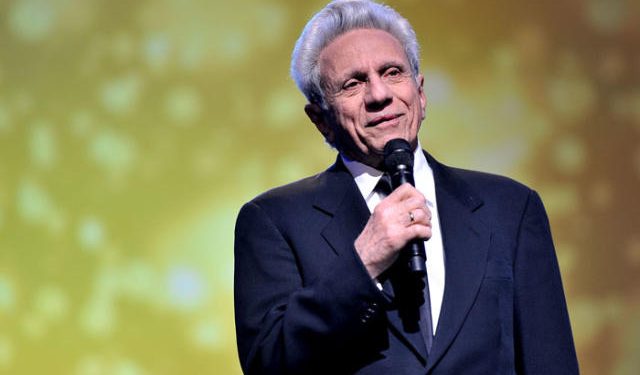 William Mebarak, padre de Shakira, evoluciona satisfactoriamente