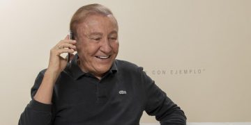 Hospital responde a rumores y dice que evolución de Rodolfo Hernández es favorable