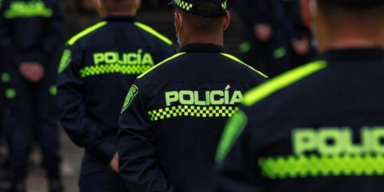 Procuraduría sancionó con destitución e inhabilidad por 17 años a oficial de la Policía que acosó laboralmente a subalterna