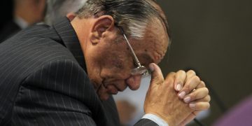 Exdirector de Protección del desaparecido DAS irá a juicio por su presunta participación en el homicidio del excandidato presidencial Carlos Pizarro Leongómez