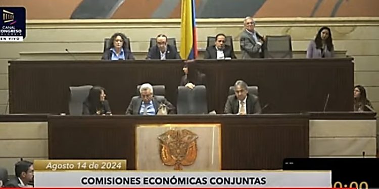 Comisiones económicas del Congreso rechazan presupuesto de $523 billones para 2025; piden nueva votación