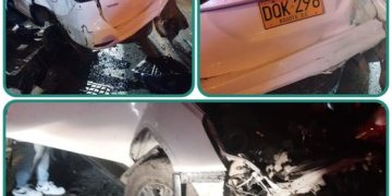 Accidente de tránsito entre el Lagos del Cisne y Los Chinos: vehículo volcado y varios lesionados
