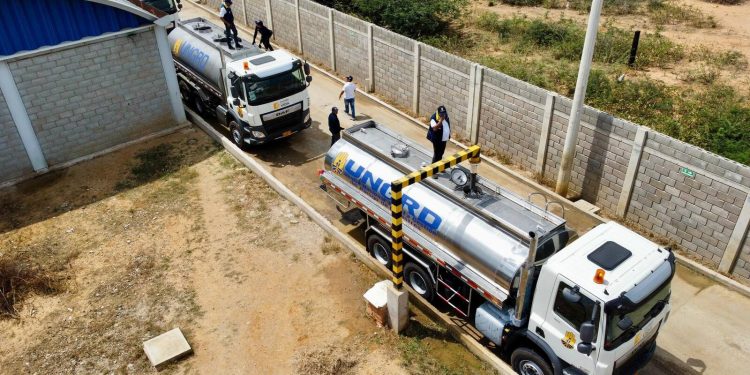 Procuraduría citó a UNGRD para buscar soluciones a camiones varados en La Guajira