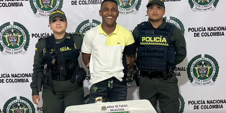 Tenía prisión domiciliaria y estaba armado en un sepelio