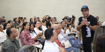 ¡Oportunidad para docentes y directivos! Se otorgarán 20 becas para estudiar una maestría virtual en Barranquilla