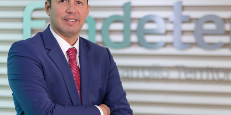 Findeter impulsa la economía popular con la firma de más de 1.300 convenios con organizaciones solidarias
