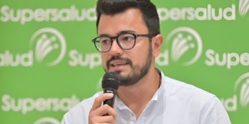 Luis Carlos Leal renuncia a la Superintendencia de Salud en un momento decisivo para la reforma del sector