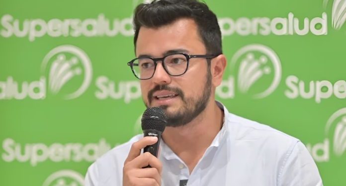 Luis Carlos Leal renuncia a la Superintendencia de Salud en un momento decisivo para la reforma del sector