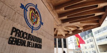 Procuraduría advierte riesgos en millonario contrato del Ministerio de Salud