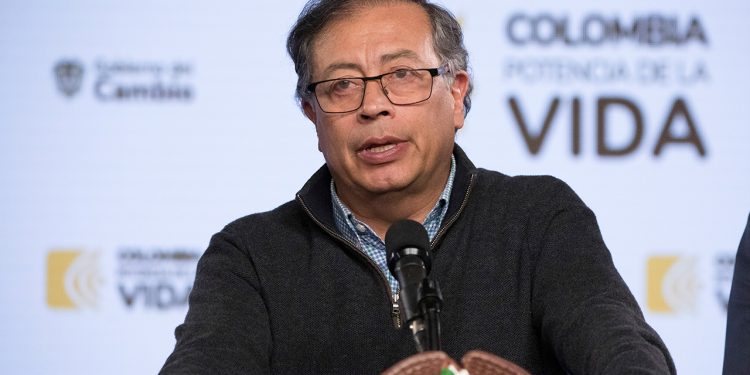 60% de los colombianos desaprueba la gestión del presidente Petro según opinómetro