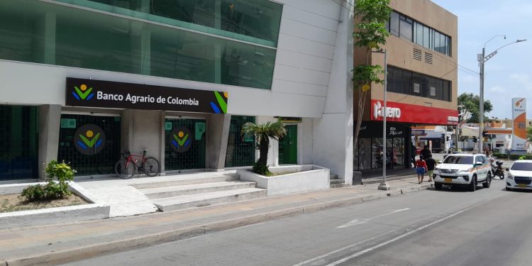 Robo fallido a sede del Banco Agrario, calle Murillo entre carreras 45 y 46