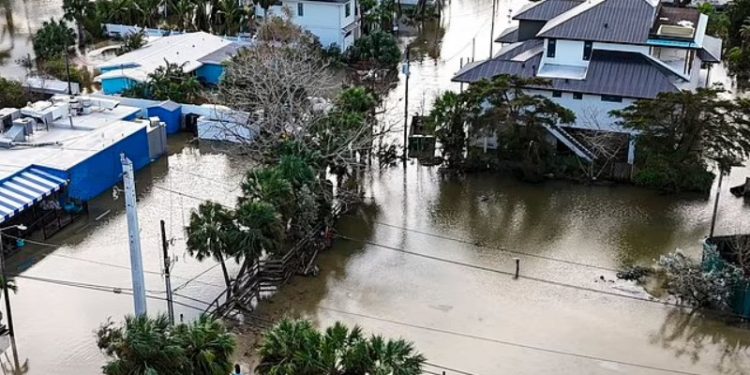 A 10 asciende la cifra de muertos por tornados y huracán Milton en Florida