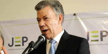 Expresidente Santos califica de “blanda” política de EE.UU. sobre Venezuela