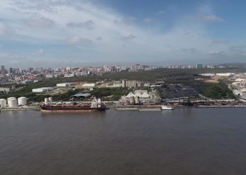 Inicia operaciones la draga Xin Hai Ma en el Puerto de Barranquilla