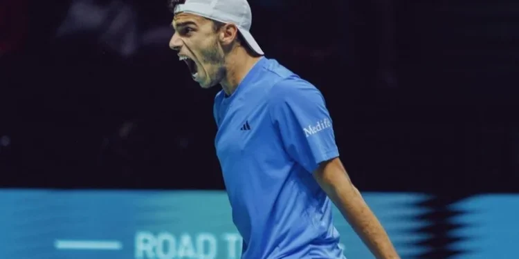 Cerúndolo derrota a Musetti y Sinner está obligado a ganar