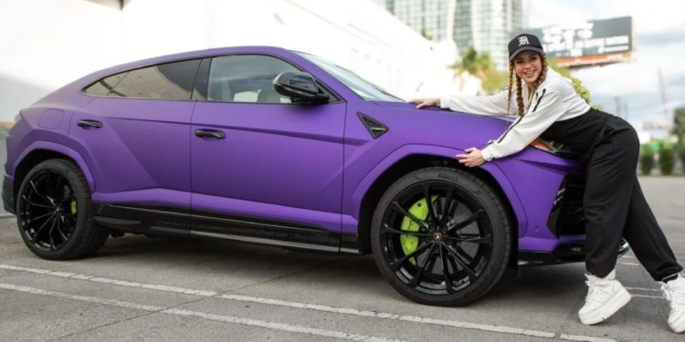 Shakira regalará su Lamborghini Urus a un fan en EE.UU.