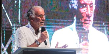 Necesitamos insistir en el gran puerto de aguas profundas para Bocas de Ceniza: gobernador Eduardo Verano en los 30 años de Cormagdalena