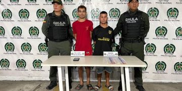 Captrados en flagrancia dos sujetos por extorsión en Soledad