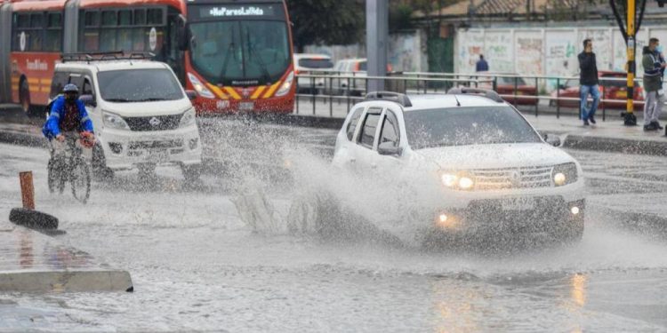 Seguirá lloviendo en Bogotá y buena parte del país: pronóstico del clima para hoy