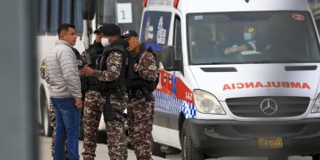 A 17 muertos y a 15 heridos ascienden las víctimas en cárcel de Ecuador