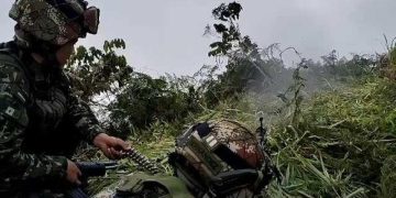 Un disidente muerto y tres más heridos dejan combates con el Ejército en Guacarí