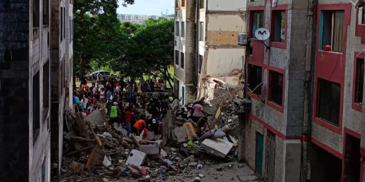 35 de las 74 personas evacuadas del conjunto Privilegios fueron ubicadas en hoteles