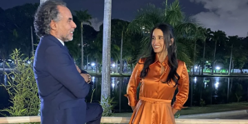 “No fui amenazada ni me golpearon”: Esposa de Benedetti habla de carroñería mediática