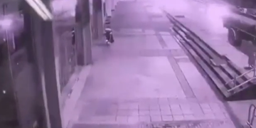 Video | El momento en que dejan explosivo cerca de sede del Inpec, en Bogotá