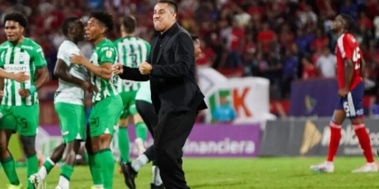 Policía sanciona a Efraín Juárez por incidente en clásico paisa: Nacional busca apelar