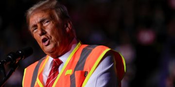 Donald Trump denuncia medios en EE.UU. por supuesto apoyo a Kamala Harris