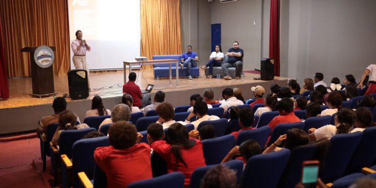 Con paso firme, inicia plan educativo a 10 años en el Atlántico