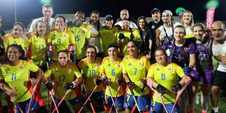 Homenaje a las campeonas mundiales de fútbol para amputadas