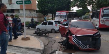 Aparatoso accidente vehicular al norte de Barranquilla: un lesionado